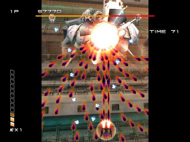 Ikaruga Dreamcast fighting the first boss